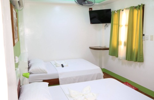 Puerto Galera Complejo | BADLADZ Beach & Dive Resort - Deluxe Room
