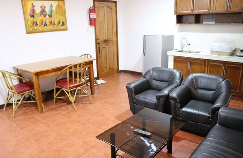 Puerto Galera Apartamento | BADLADZ Staycation Condos