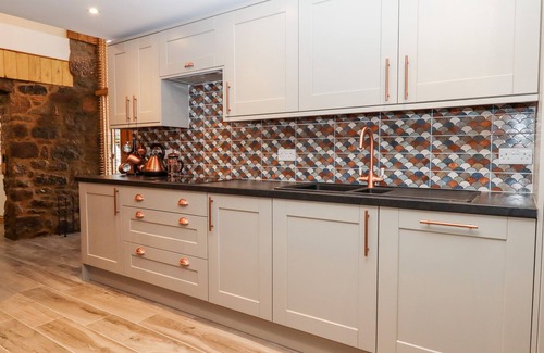 Newton Abbot Cabaña | Bagtor Granary