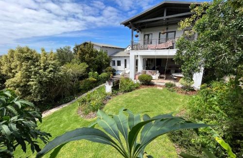Plettenberg Bay Casa | Baha Sanctuary House - 3 Bedroom House with Pool