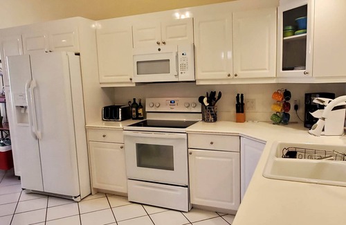 Naples Apartamento | Condominio Sunny and Breezy Falling Waters
