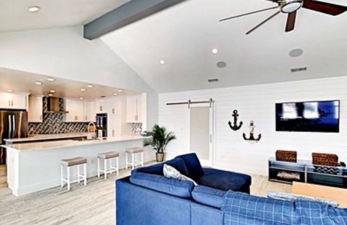Key Allegro Casa | Bahama Cove! Newly remodeled one story Waterfront 3BRM/3BA home w/ Pool and spa