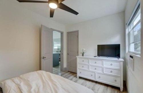 Victoria Park Apartamento | Bahama Mama Las Olas and Holiday Park w Hot Tub