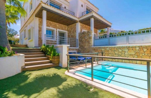 Son Serra de Marina Hotel | Bahamas 1