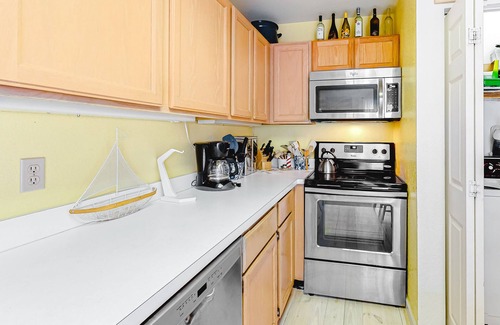 Bethany Beach Casa | Bahamas beach cottages home in great location with washer & dryer, WiFi