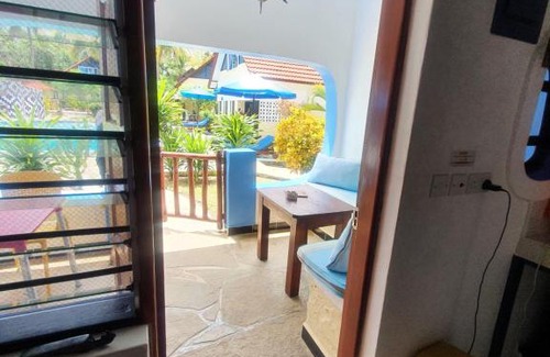 Diani Beach Villa | BAHARI COTTAGES DIANI