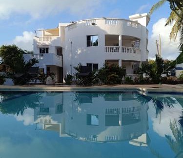 Galu Casa | Bahati Bliss Villa