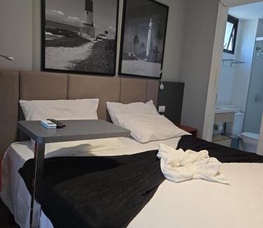 Caminho das Arvores Apartamento | Bahia Astron Mundial Hotel Flats