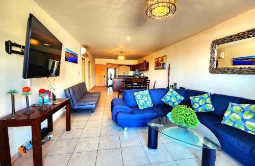 El Tezal Apartamento | Bahia del tezal 202b: 2BR/2BT Condo, Big pool, 5 minutes walk to Beach!