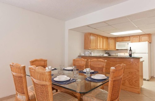 South Padre Island Condominio | Bahia Mar 983F - Simple furnishings;Cozy walk-up;Beachfront sundeck