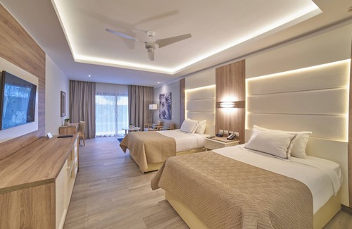 Bavaro Complejo | Bahia Principe Luxury Ambar - Adults Only - All Inclusive