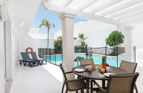 Geafond Villa | Bahiazul Villas Corralejo by Vreagestion