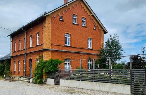 Frauenstein Apartamento | Bahnhof Frauenstein Wartehalle