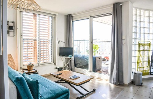 Les Grands Carmes Apartamento | Bail mobilité - Studio cosy avec terrasse et vue