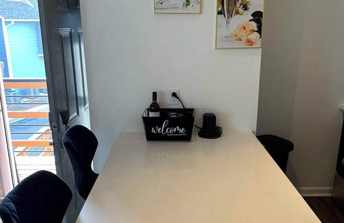 Huntsville Apartamento | Bailey's Blaque Suite-Near UAH & Midcity