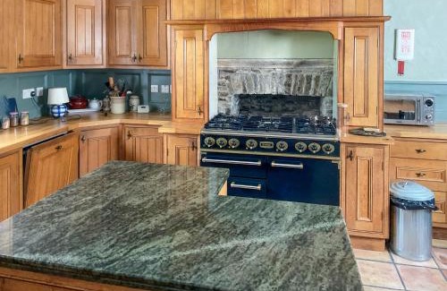 Llandybie Casa | Bailiffs House - Uk48744