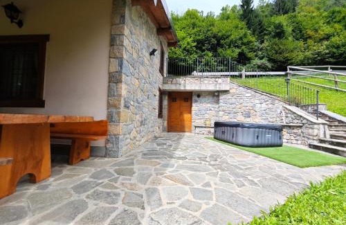 Oltressenda Alta Casa | Baita Moschel