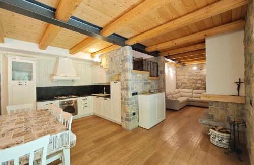 Oltressenda Alta Casa | Baita Moschel