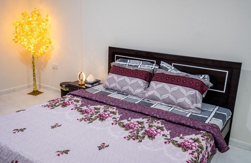 Mussafah Casa | BAITH AL JANNAH L L C - Working Professional - Peaceful Daily and Weekly Room