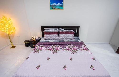 Mussafah Casa | BAITH AL JANNAH Private Family Room