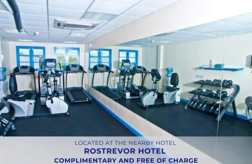 Dover Apartamento | Bajan Charm 1 Min Walk to Dover Beach, on The Gap