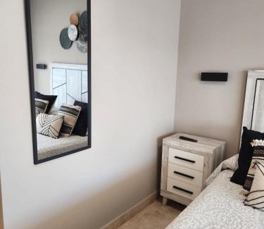 Vera Apartamento | Bajo con vistas a la piscina en Valle del Este Golf