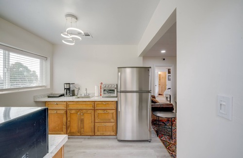 Bakersfield Apartamento | Bakersfield Vacation Rental ~ 5 Mi to Downtown!