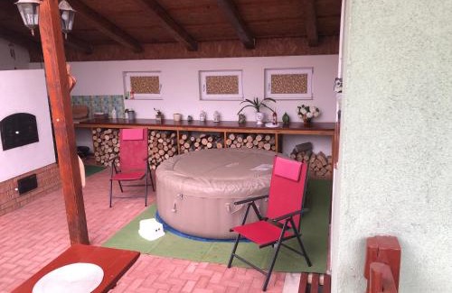 Tes Apartamento | Bakonyi Mamutfenyő Vendégház