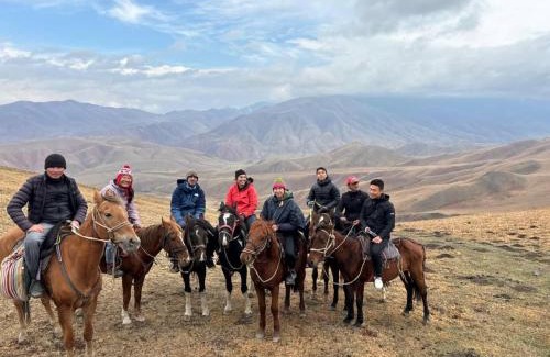 Naryn Region Casa | Bakvt Homestay & Breakfast & Horse Riding Tours