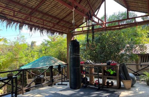 Bolinao Complejo | Balai sa Bundok
