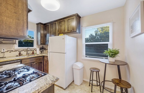 Reseda Casa | Balcom by AvantStay | Newly Furnished Valley Home