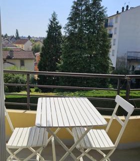 La Celle-sous-Gouzon Apartamento | Balcon en ville