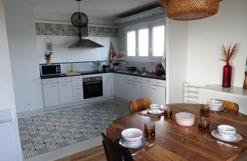 Saint-Pierre Apartamento | Balcon sur la rade - Appartement 2 chambres - Pour famille & pros