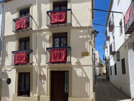 Úbeda Casa | Balcones con Encanto - vistas al conjunto monumental Patrimonio de la Humanidad