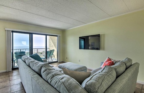 Midtown Ocean City Apartamento | Balcony and Beach Access Inviting Ocean City Condo