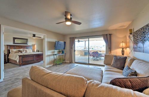 Lake Havasu City Apartamento | Balcony and Grill Beachfront Lake Havasu City Condo