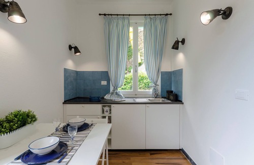 Vernazza Apartamento | Balcony Apartment B Vernazza, Vernazza, Italy