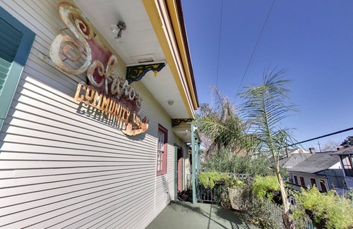 Faubourg Marigny Cama Y Desayuno | Balcony Guest House