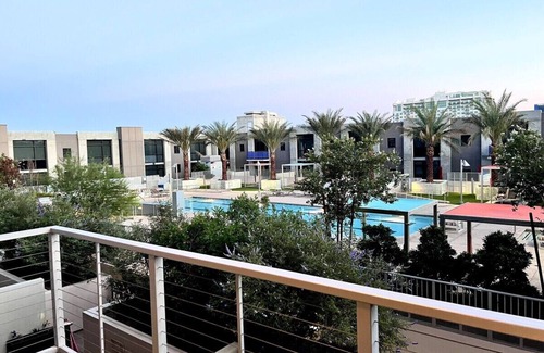 Downtown Las Vegas Condominio | Balcony Luxury High Rise Downtown Fremont Casinos