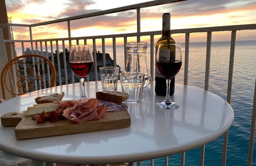 Tropea Apartamento | Balcony on the Cliff Overlooking the Sea