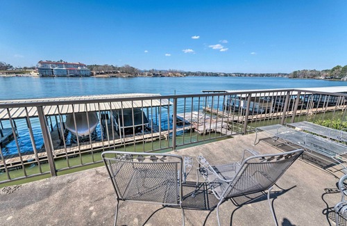 Lake Hamilton Apartamento | Balcony, Pool & Hot Tub: Cozy Condo in Arkansas!