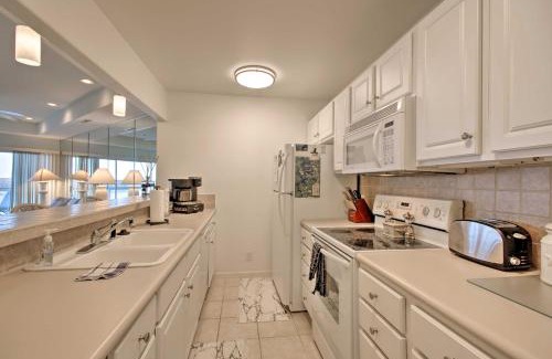 Lake Ozark Apartamento | Balcony with Water Views Lake Ozark Retreat!