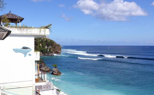 Pecatu Casa | Bale Bingin Beachfront Stay