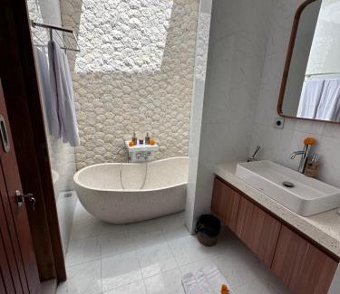 Padangsambian Klod Villa | Bali Bird Villa