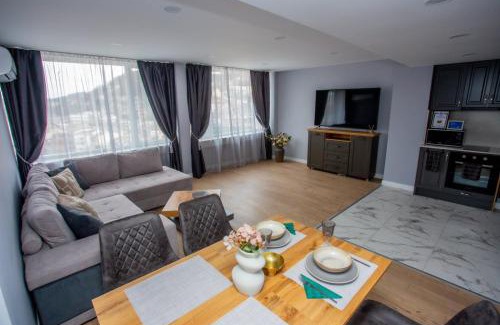Gabrovo Apartamento | Balkan Tower Deluxe Ultra
