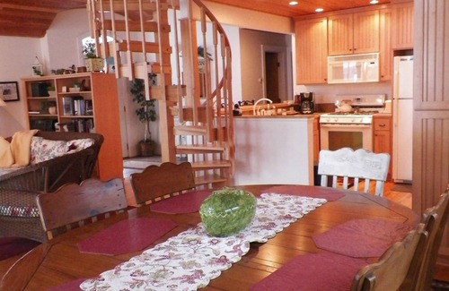 Culver Cabaña | Bola Family Guest Cottage