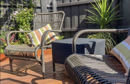 Ballarat Casa | Ballarat Central 2 Bd Townhouse. 5 mins Hospitals CBD Lake Cafes. Wifi Netflix.