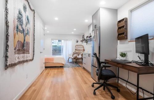 West Woodland Casa | Ballard's Pet-Friendly Mid Century Home + Rooftop Deck