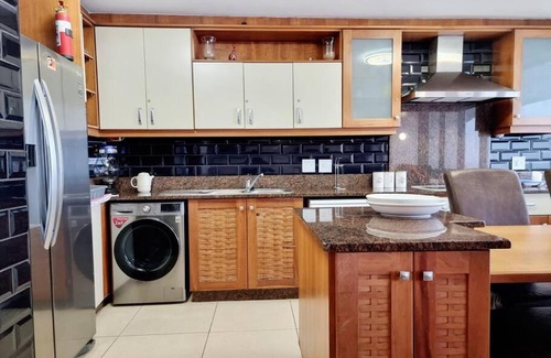 Shaka's Rock Apartamento | BALLITO CHAKAS COVE 2 Bedroom Beachfront Gem!