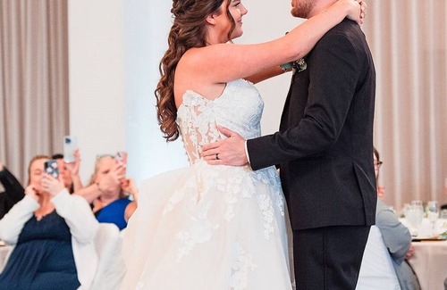Geneva Casa | Ballroom on the Lake is a lakeside venue, perfect for ceremonies and receptions